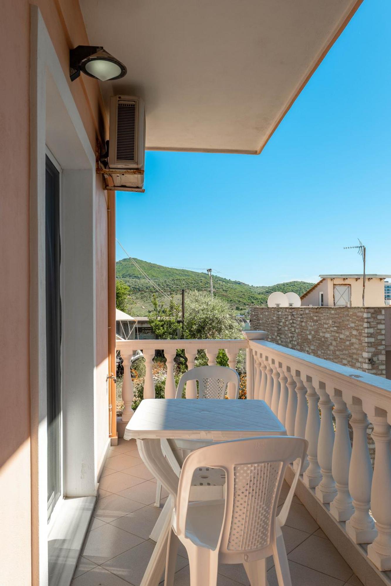 Villa Sunny Εξαμίλιο Εξωτερικό φωτογραφία