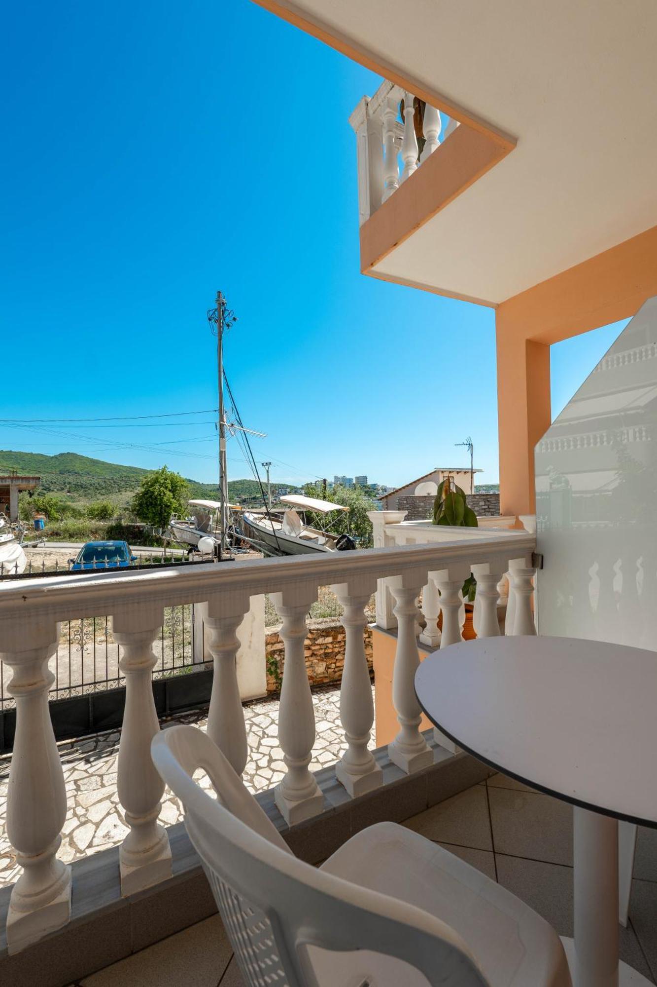 Villa Sunny Εξαμίλιο Εξωτερικό φωτογραφία