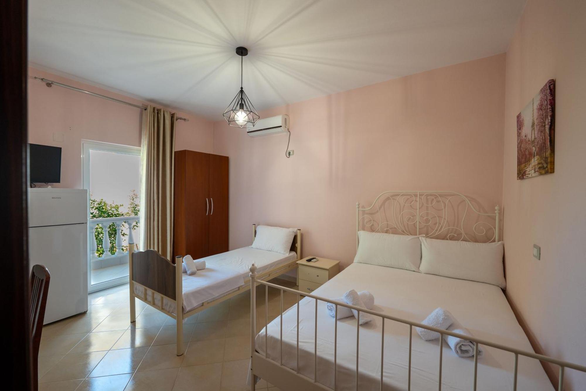 Villa Sunny Εξαμίλιο Εξωτερικό φωτογραφία