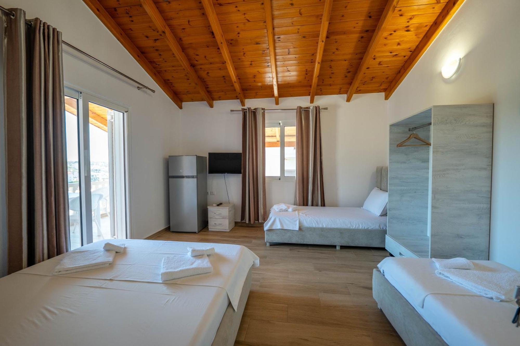 Villa Sunny Εξαμίλιο Εξωτερικό φωτογραφία